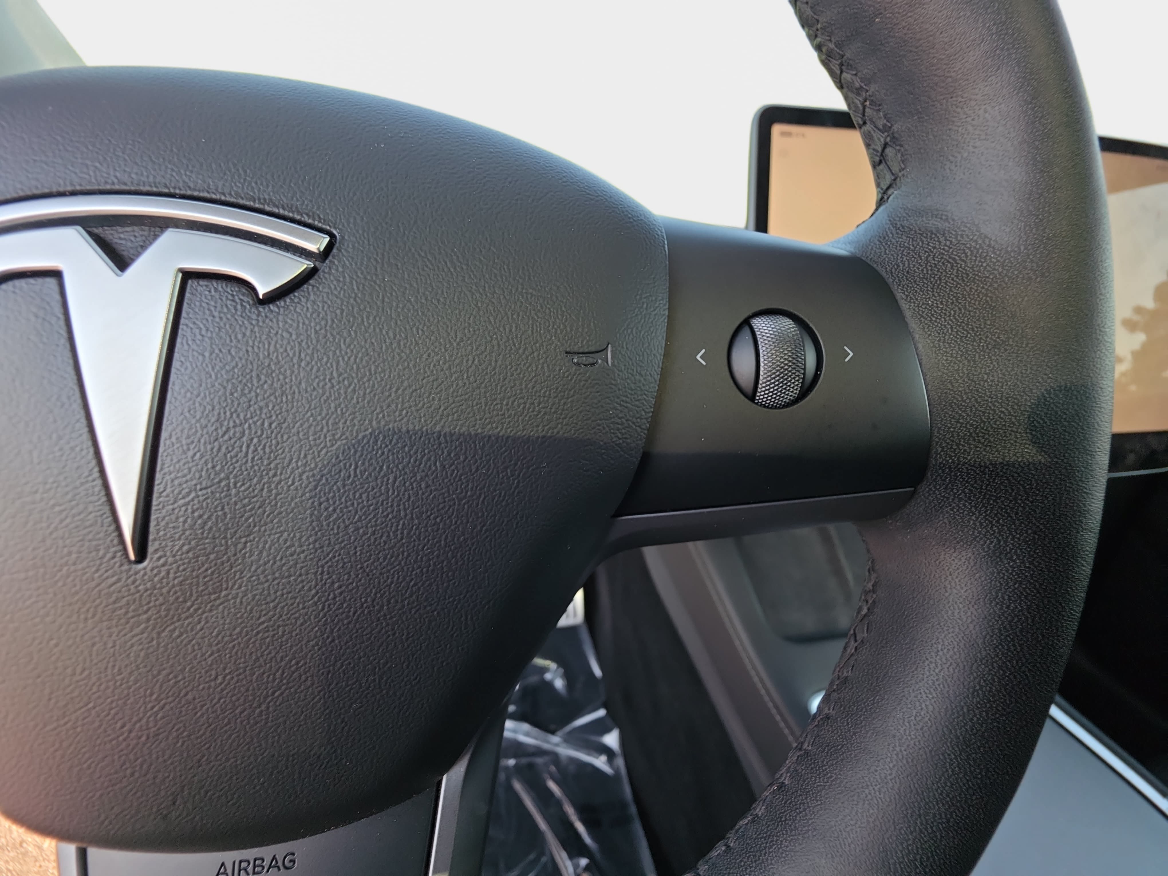 Used 2022 Tesla Model Y Performance AWD/4WD image 17