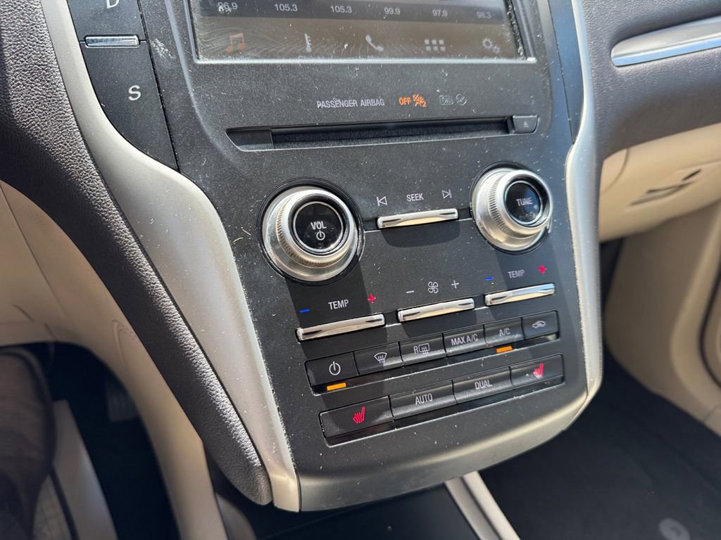 Used 2017 Lincoln MKC Premiere FWD image 38