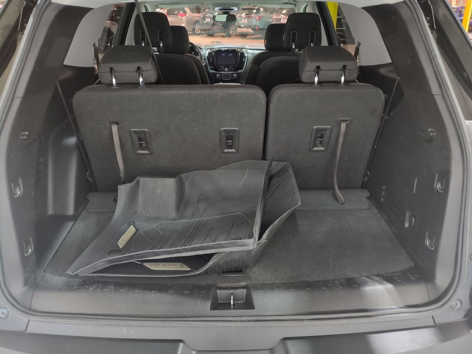Used 2018 Chevrolet Traverse LT FWD image 12