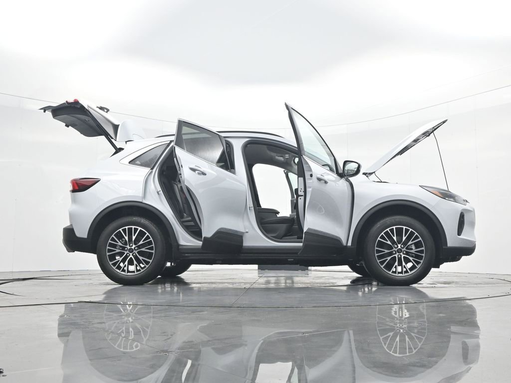 New 2026 Ford Escape SE image 50