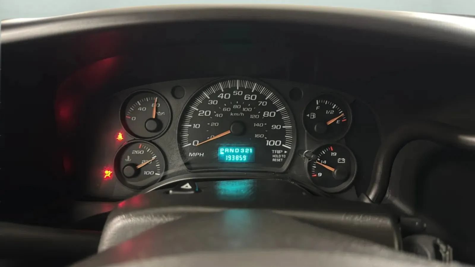 Used 2004 Chevrolet Express 3500 Extended Passenger w/ LS Preferred Equipment Group RWD image 11