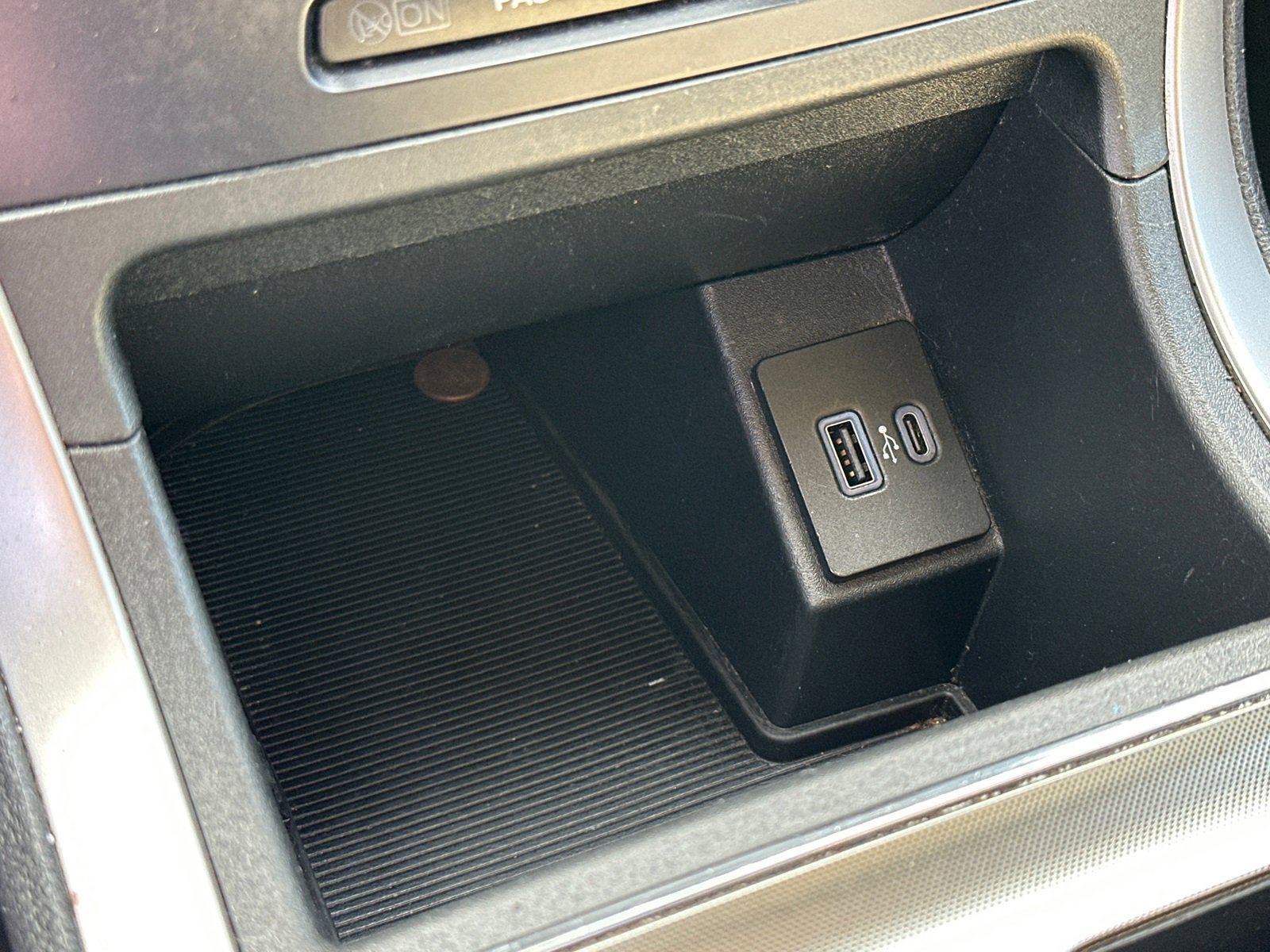 Used 2022 Ford Edge SEL image 29