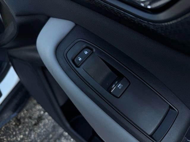 Used 2024 Subaru Outback Premium image 15