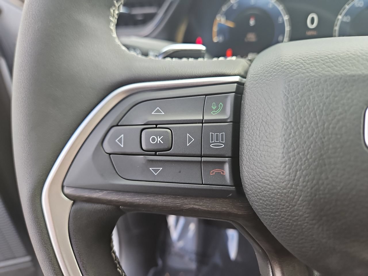 New 2026 Jeep Grand Cherokee Altitude AWD/4WD image 28