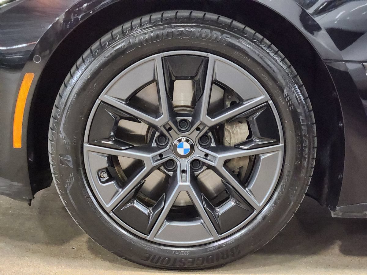 Used 2025 BMW i4 eDrive40 w/ Premium Package RWD image 28