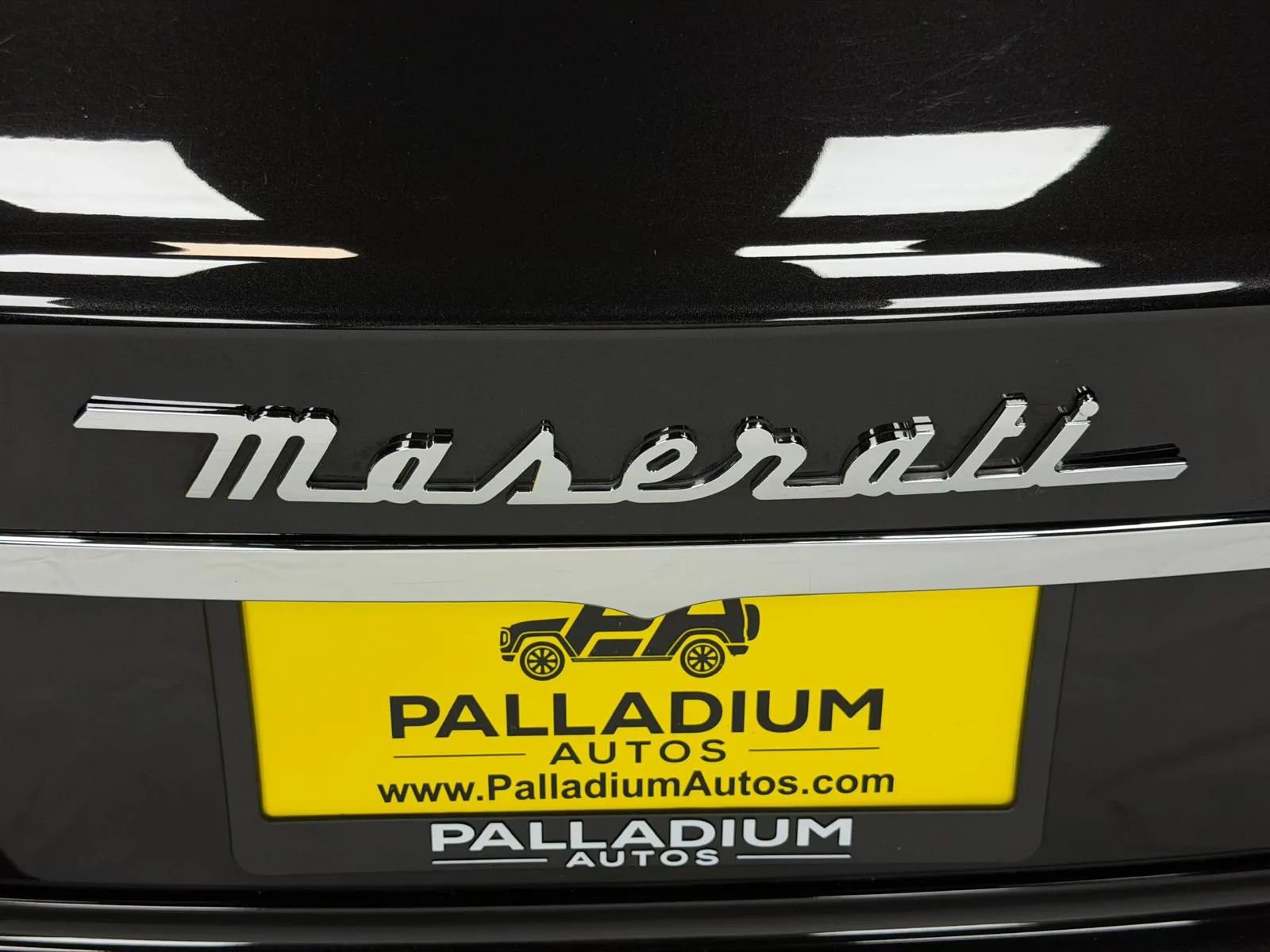 Used 2013 Maserati GranTurismo Convertible RWD image 13