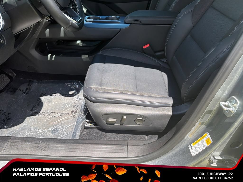 Used 2025 Chevrolet Equinox EV LT w/ Convenience Package FWD image 15