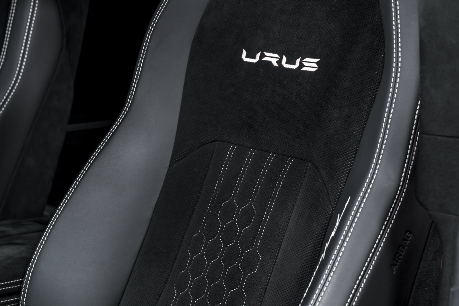Used 2024 Lamborghini Urus Performante AWD/4WD image 22