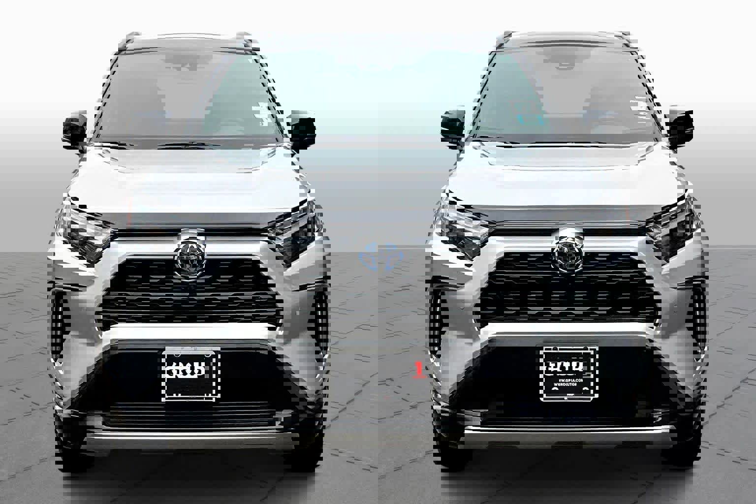 Used 2024 Toyota RAV4 XSE w/ Advanced Technology Package image 4