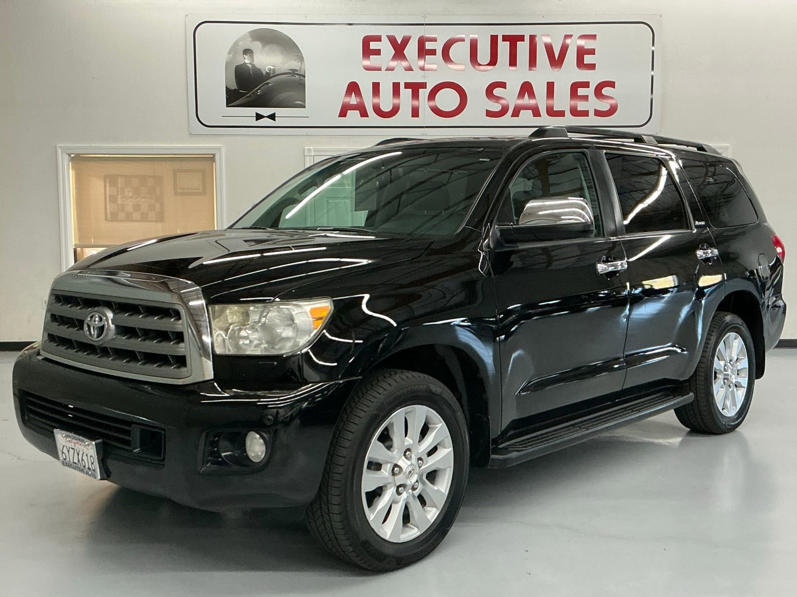 Used 2013 Toyota Sequoia Platinum w/ Preferred Accessory Pkg