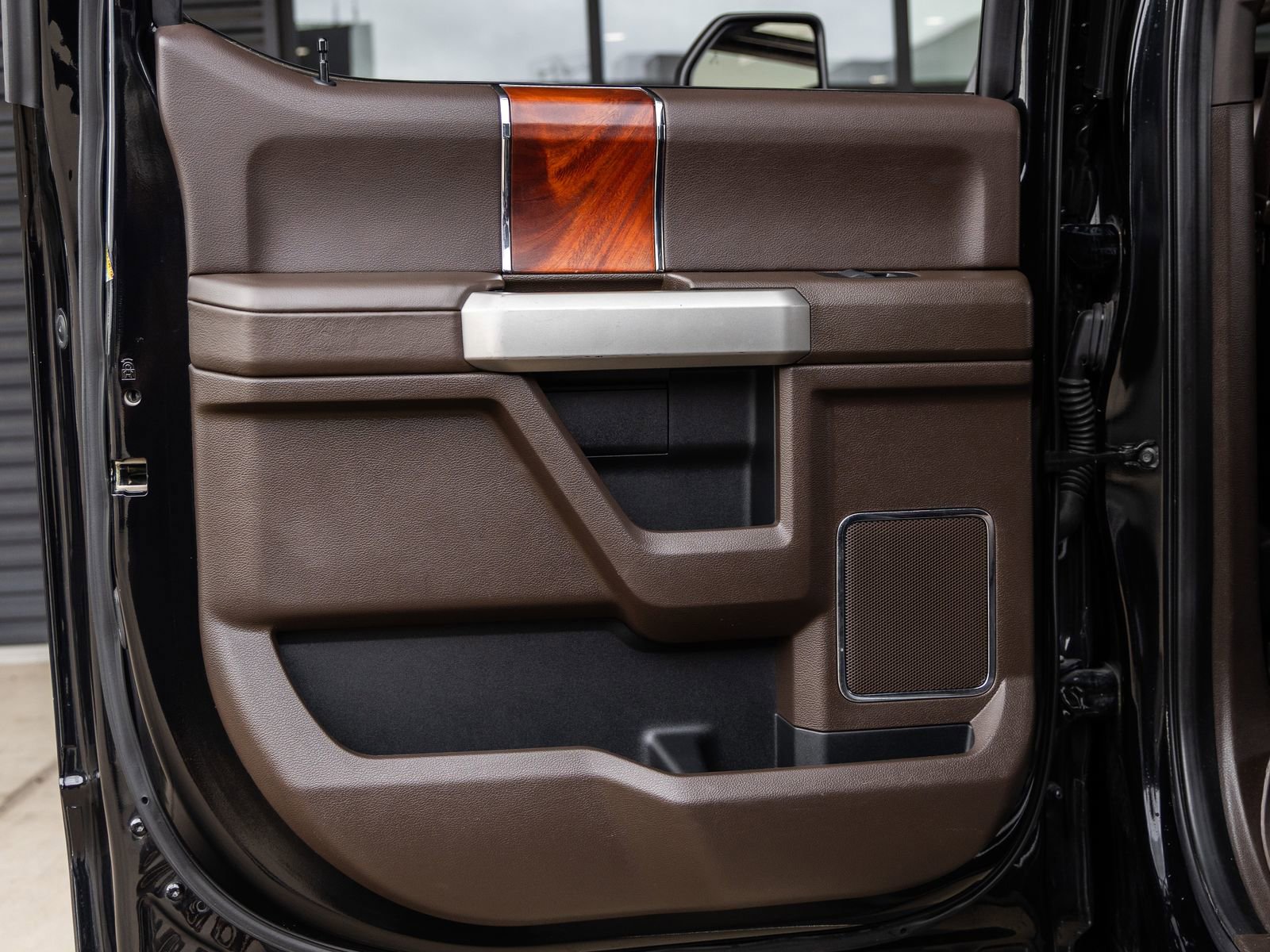 Used 2019 Ford F250 King Ranch w/ King Ranch Ultimate Package AWD/4WD image 32
