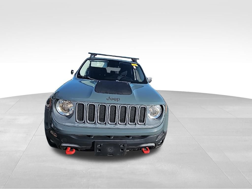 Used 2015 Jeep Renegade Trailhawk image 3