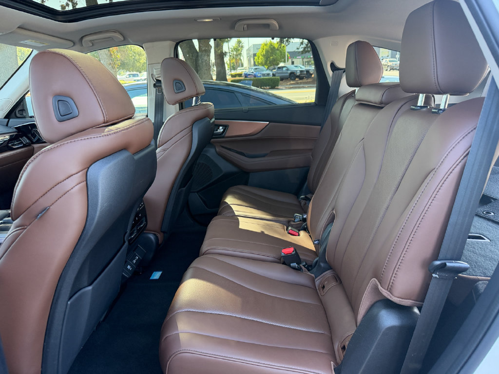 Certified 2023 Acura MDX w/ Technology Package AWD/4WD image 25