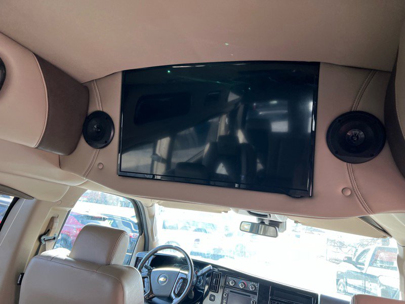 Used 2019 Chevrolet Express 2500 Extended w/ Enhanced Convenience Package image 20