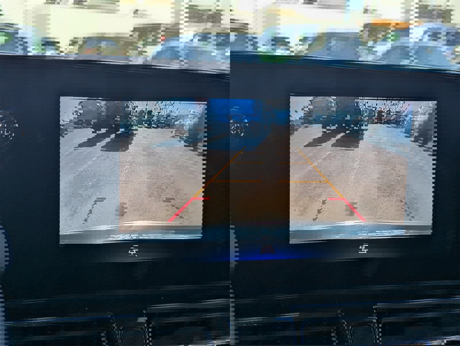 Used 2025 Chevrolet TrailBlazer LT w/ Convenience Package image 29