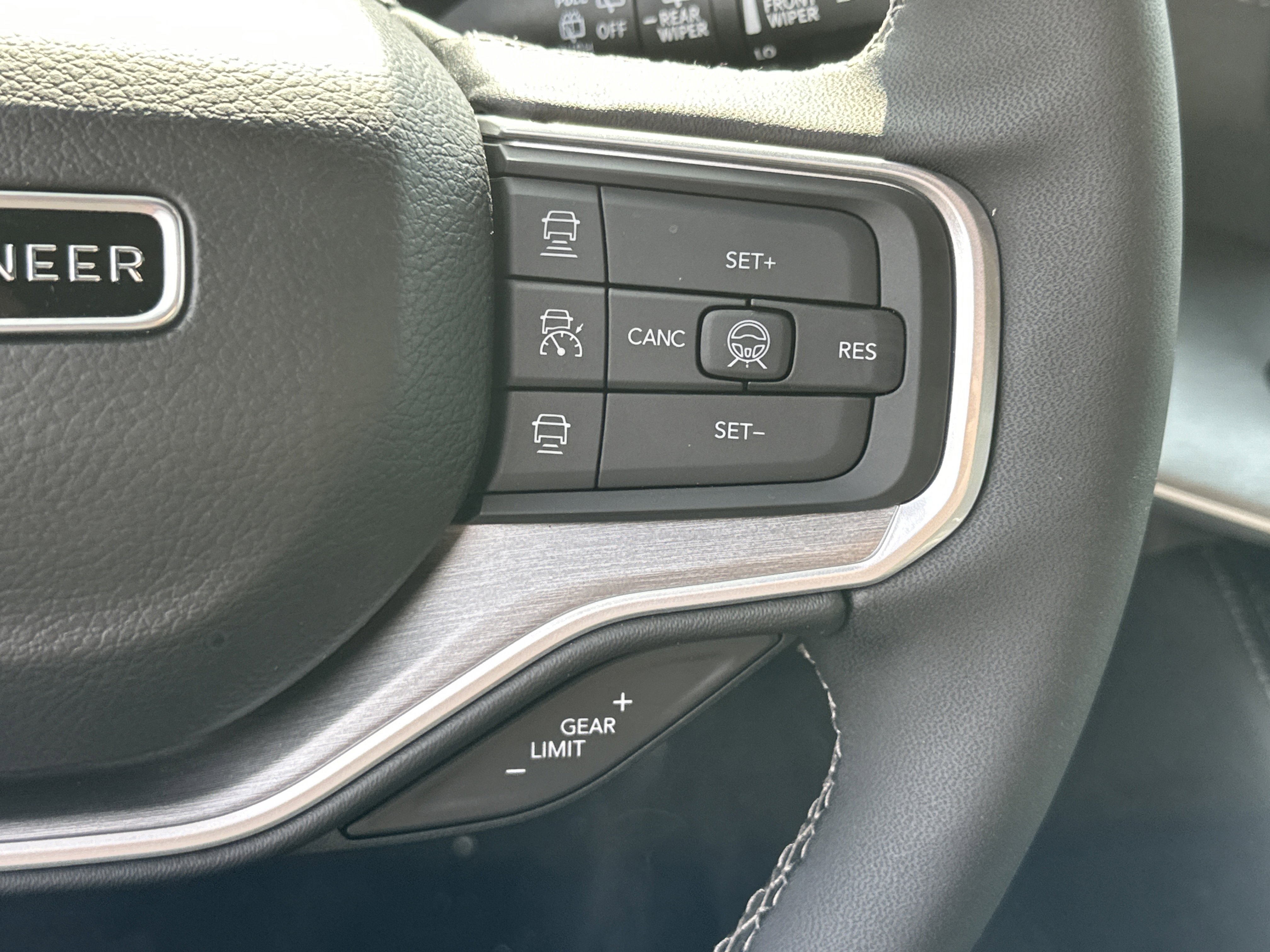 New 2026 Jeep Grand Wagoneer Limited AWD/4WD image 6