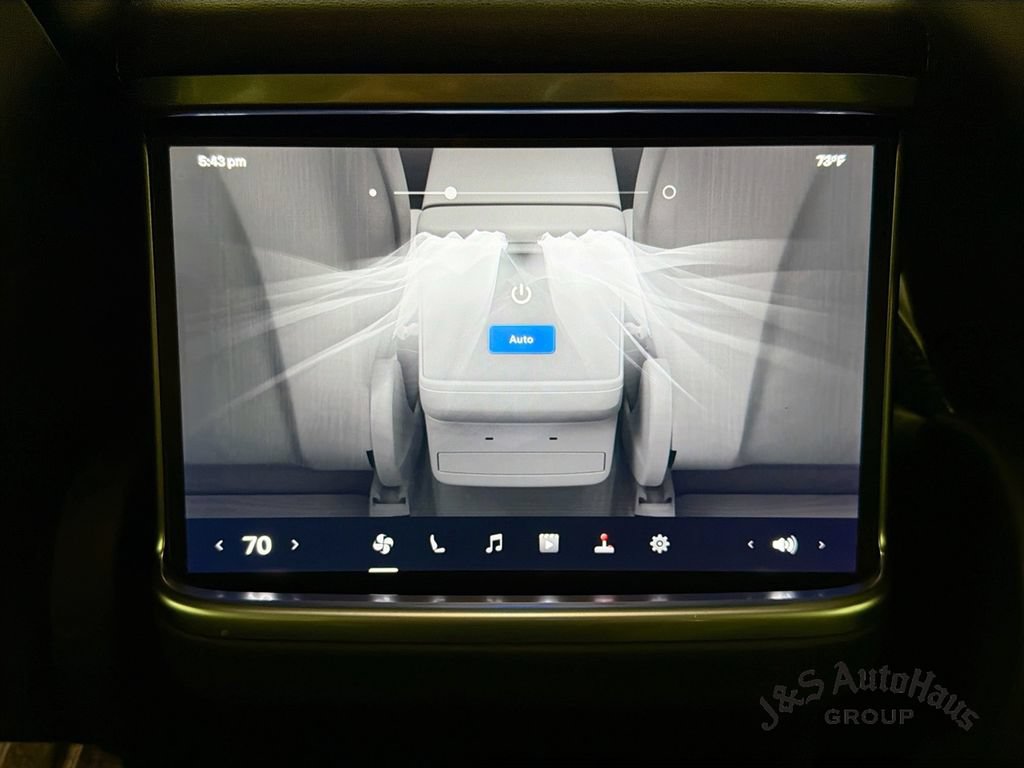 Used 2024 Tesla Model X AWD/4WD image 32