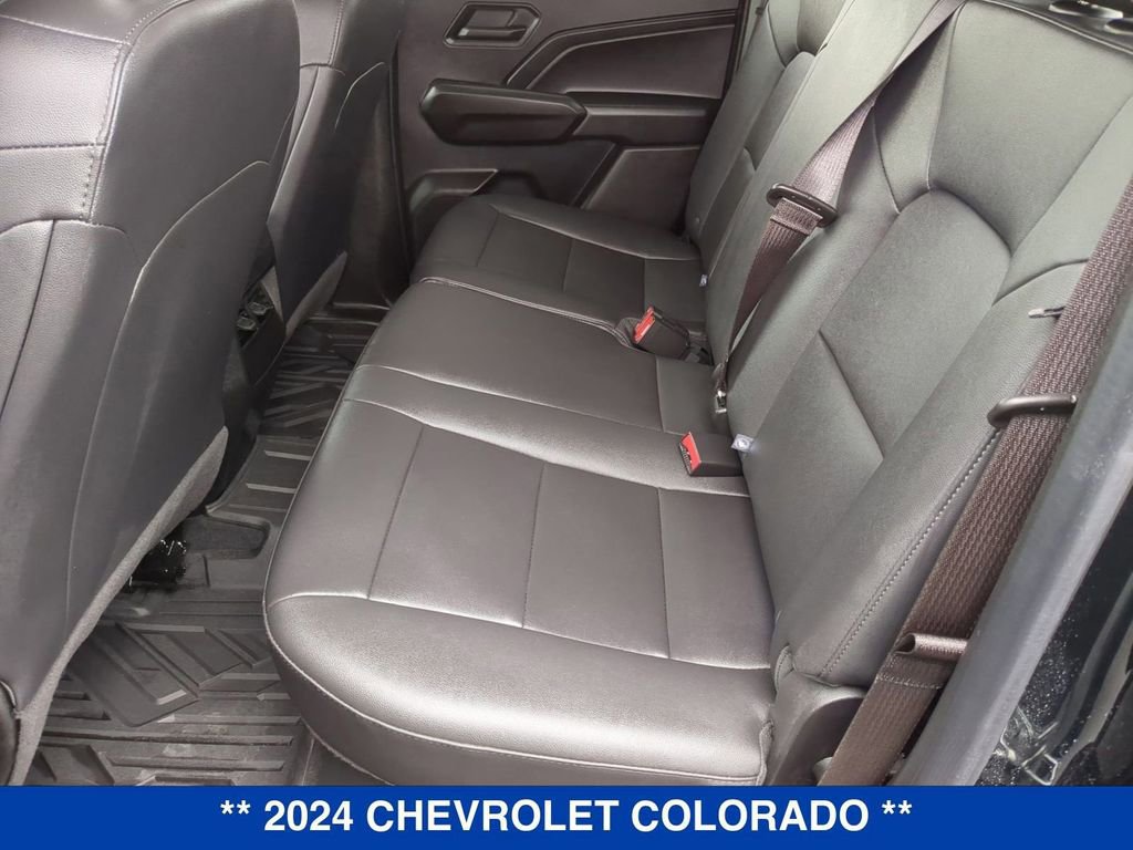 Used 2024 Chevrolet Colorado Trail Boss w/ Advanced Trailering Package AWD/4WD image 19
