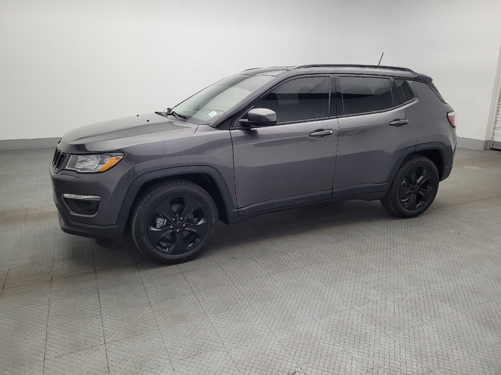 Used 2021 Jeep Compass Latitude image 2