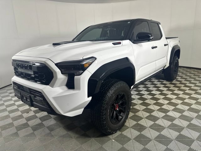 Used 2025 Toyota Tacoma TRD Pro w/ Tow Tech Package AWD/4WD image 3