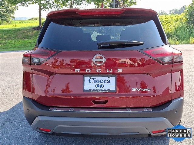 Used 2023 Nissan Rogue SV image 8