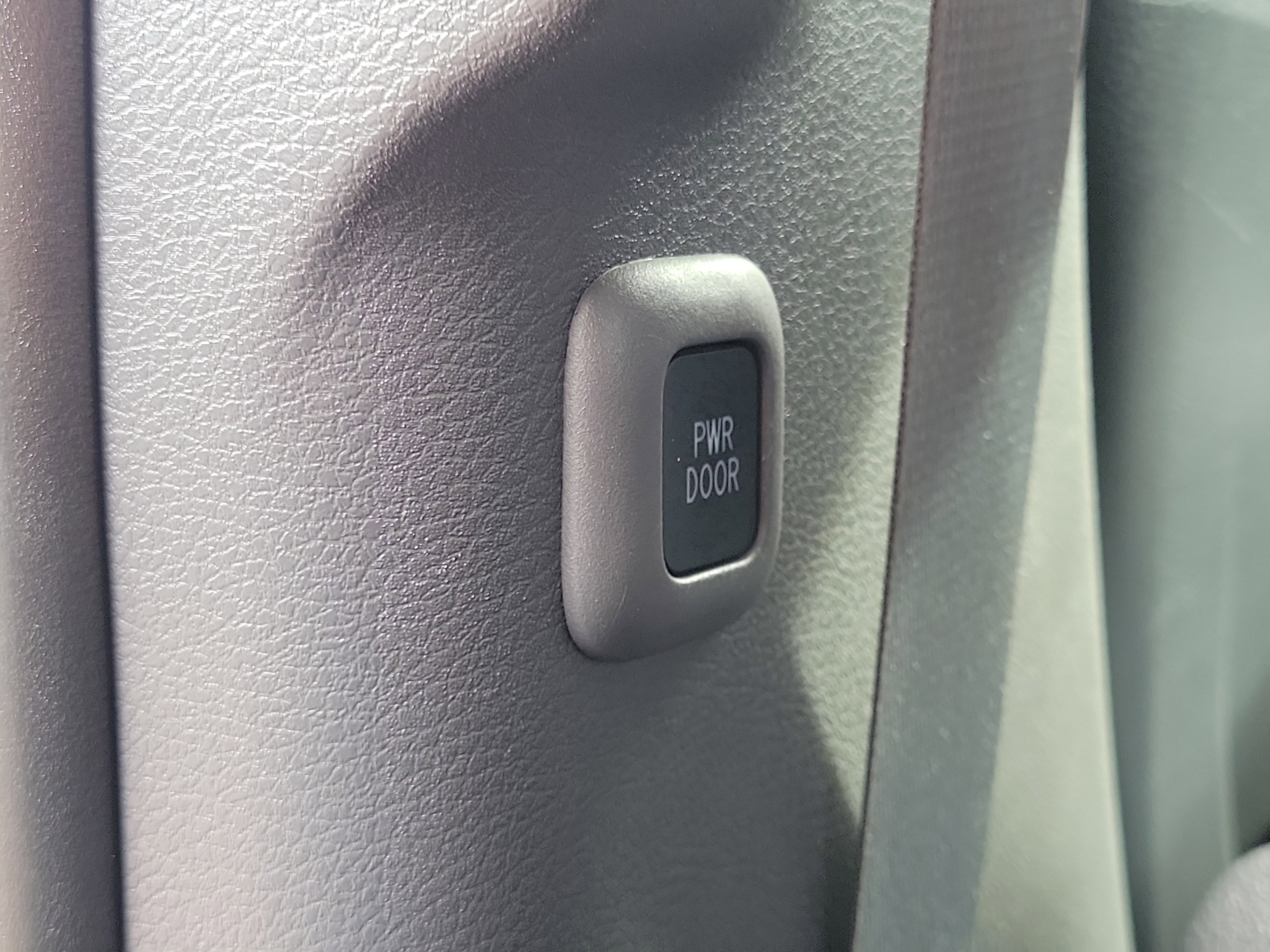 Used 2021 Toyota Sienna XLE w/ XLE Plus Package AWD/4WD image 14
