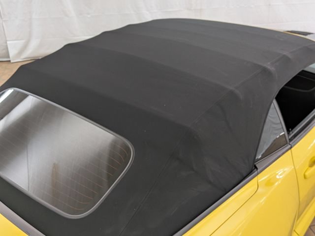 Used 2015 Chevrolet Camaro SS RWD image 9