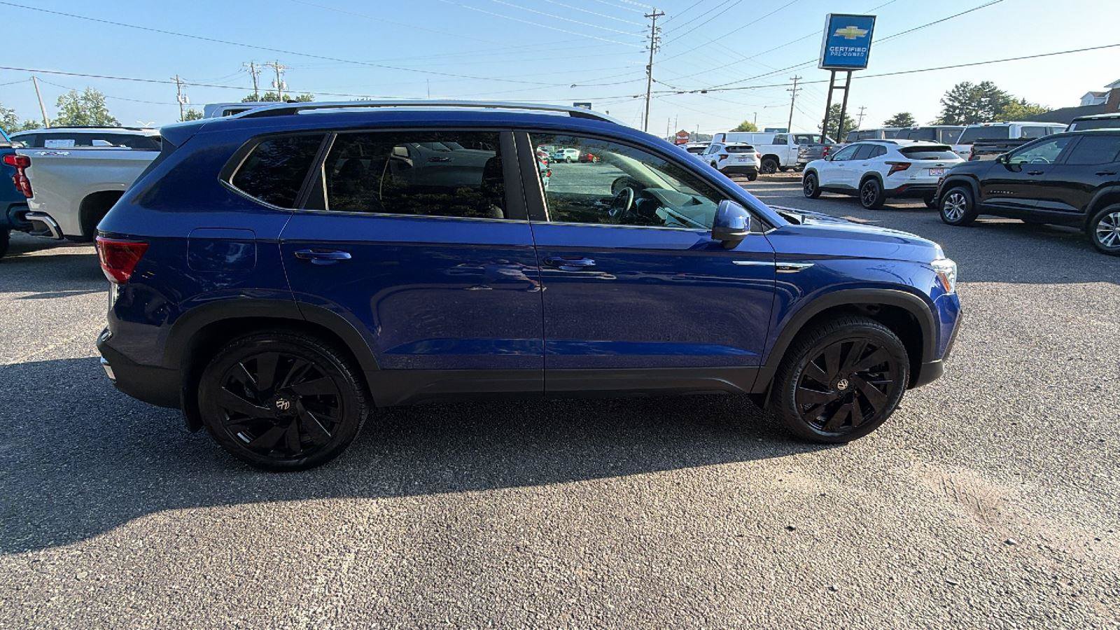 Used 2024 Volkswagen Taos SEL AWD/4WD image 7