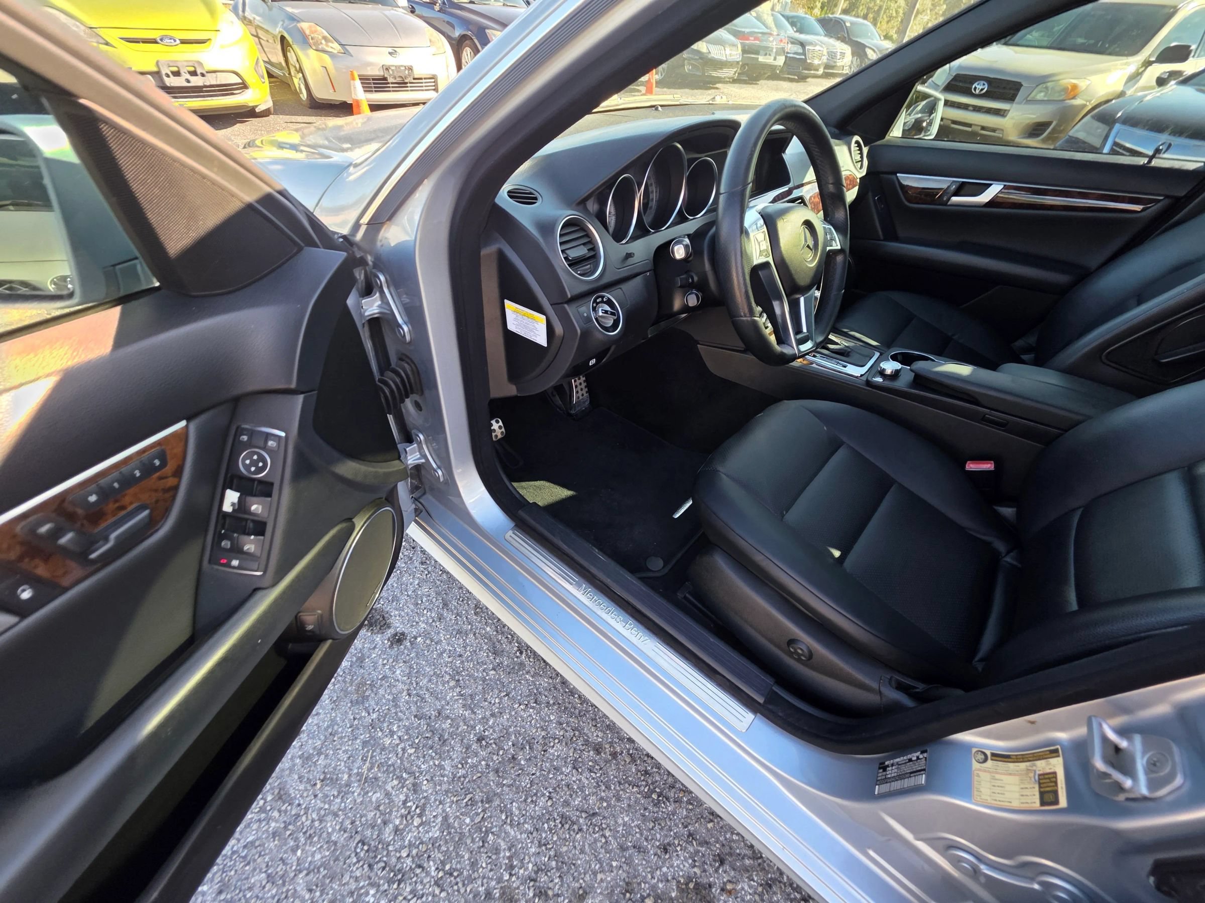 Used 2013 Mercedes-Benz C 300 4MATIC Sedan image 12