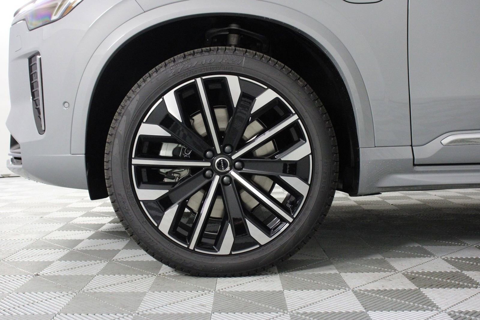 New 2026 Volvo XC90 T8 Plus image 13