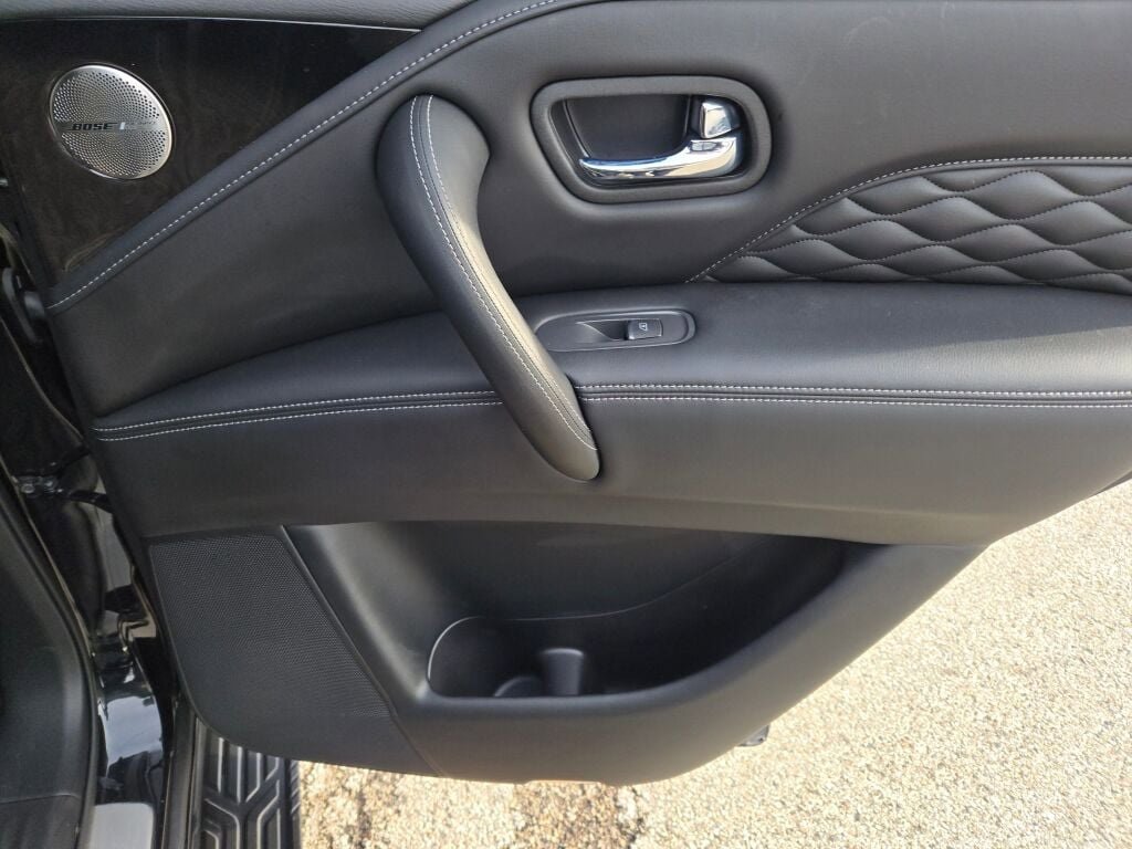 Used 2024 INFINITI QX80 Sensory w/ Cargo Package image 11