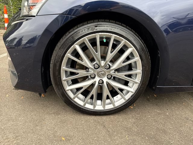 Used 2017 Lexus IS 300 AWD image 28