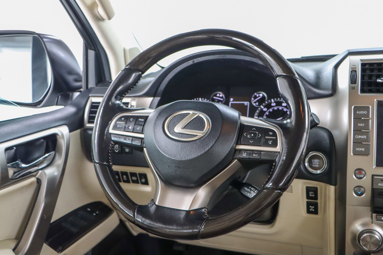 Used 2021 Lexus GX 460 Premium image 13