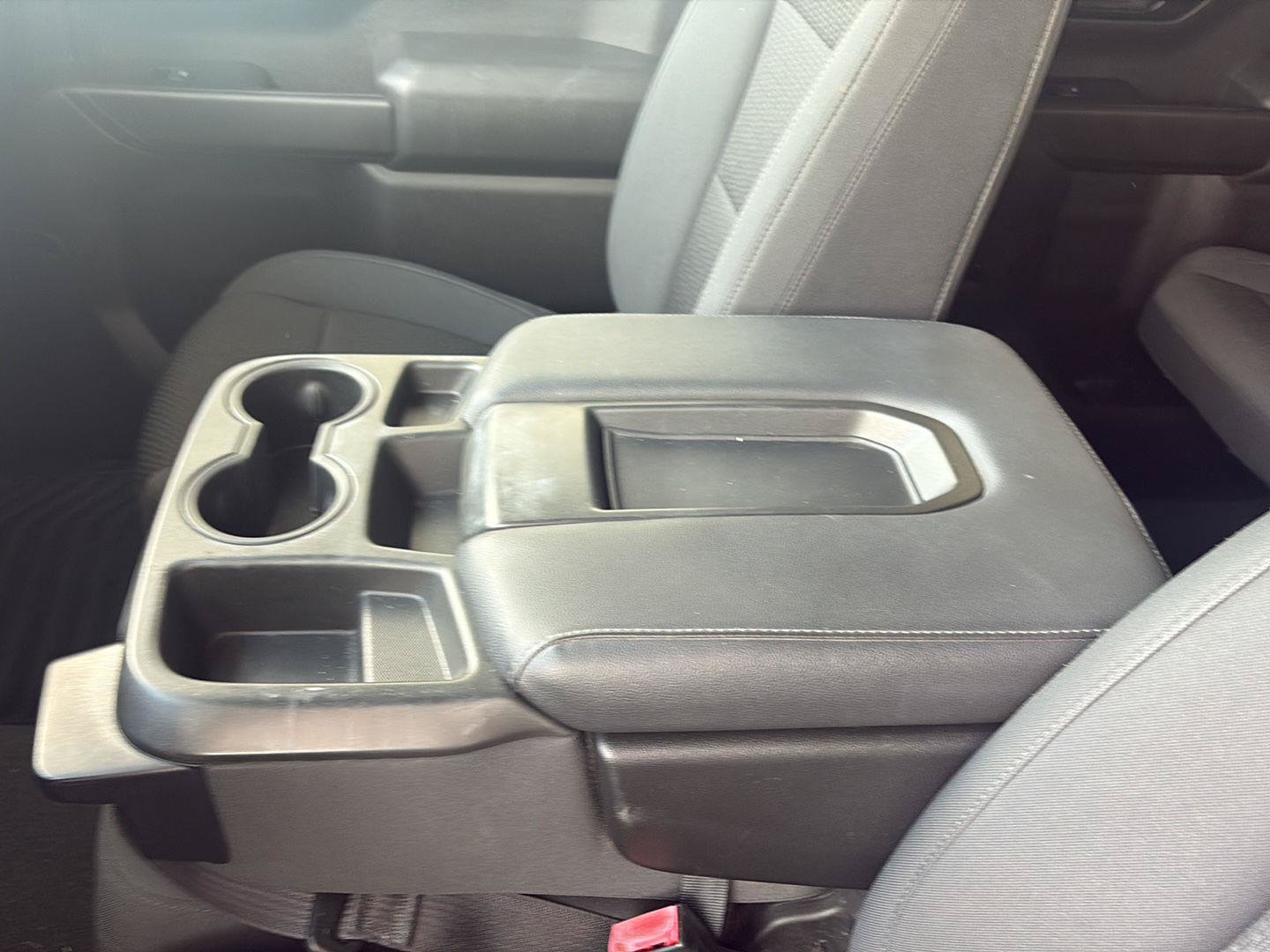 Used 2020 Chevrolet Silverado 1500 Custom w/ Custom Value Package RWD image 10