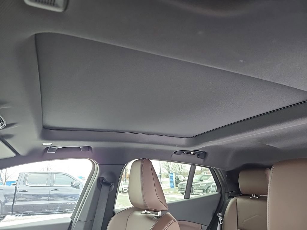 Used 2025 BMW X2 xDrive28i w/ Premium Package image 15