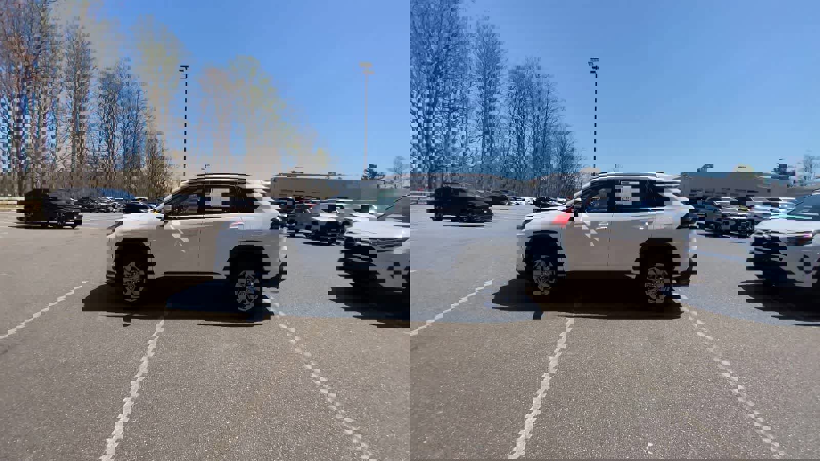 Used 2025 Toyota RAV4 XLE image 8