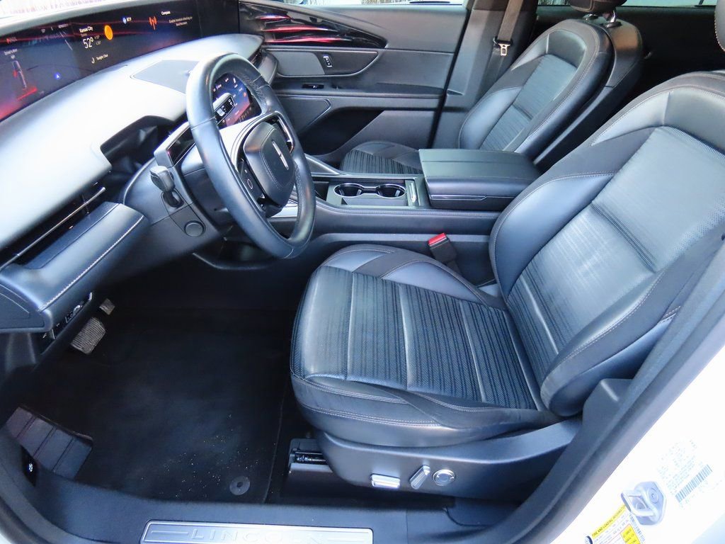 Used 2024 Lincoln Nautilus Reserve w/ Jet Appearance Package (87T) image 43