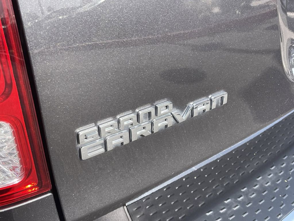 Used 2020 Dodge Grand Caravan SE w/ UConnect Hands-Free Group FWD image 8