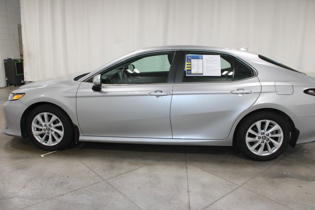 Used 2022 Toyota Camry LE FWD image 48