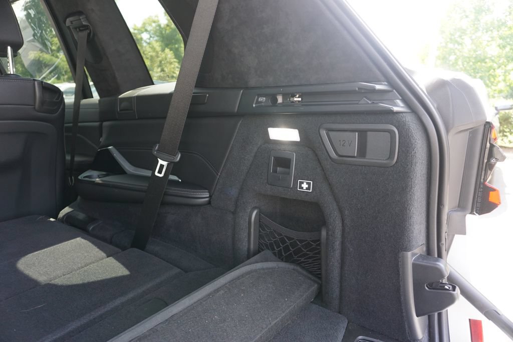 Used 2023 BMW X7 xDrive40i w/ Executive Package AWD/4WD image 35
