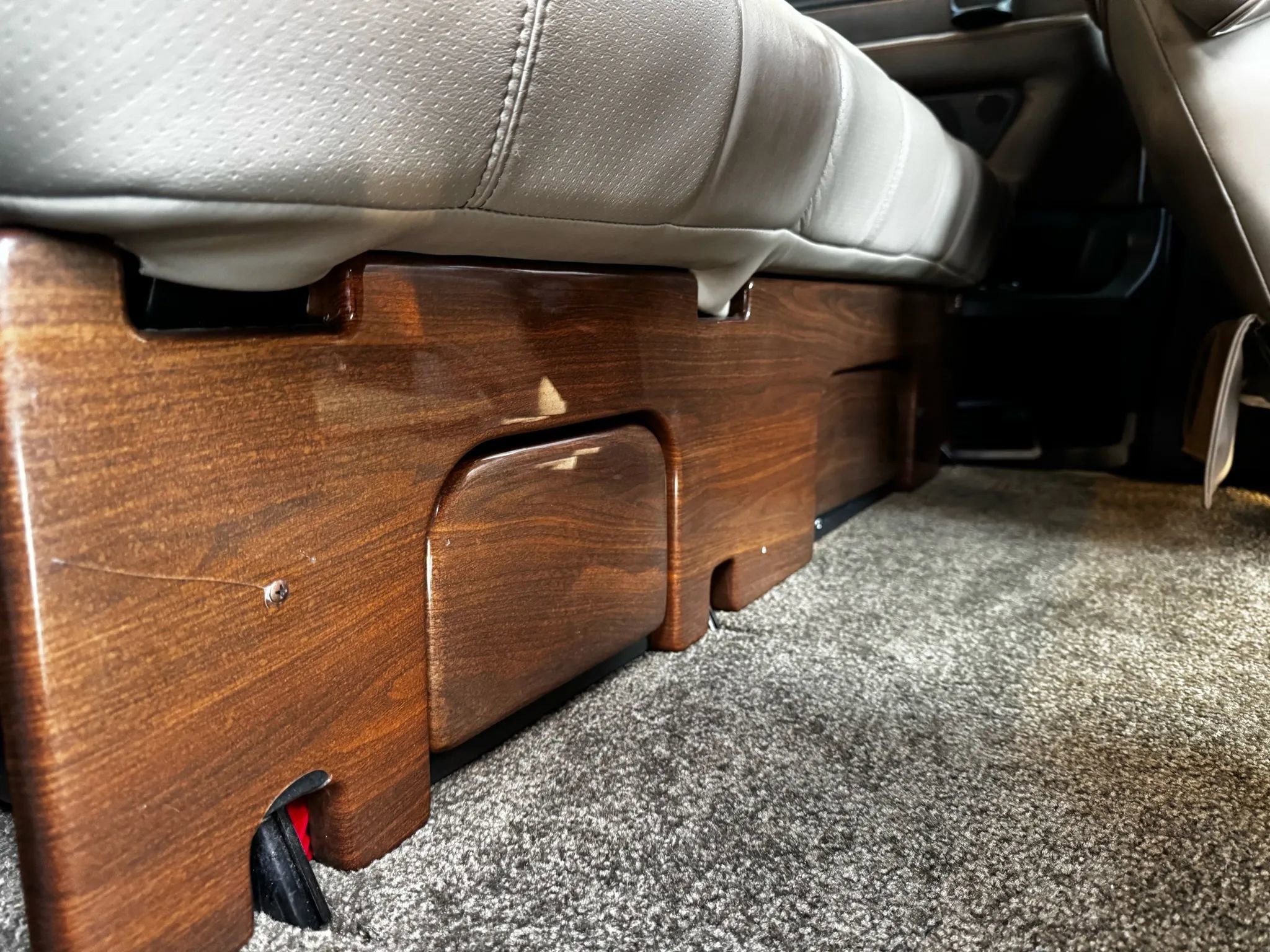 Used 2017 Mercedes-Benz Metris Passenger image 39