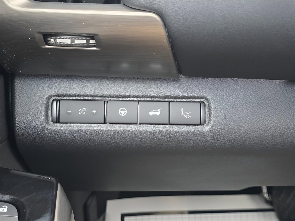 New 2025 Nissan Pathfinder Platinum image 29