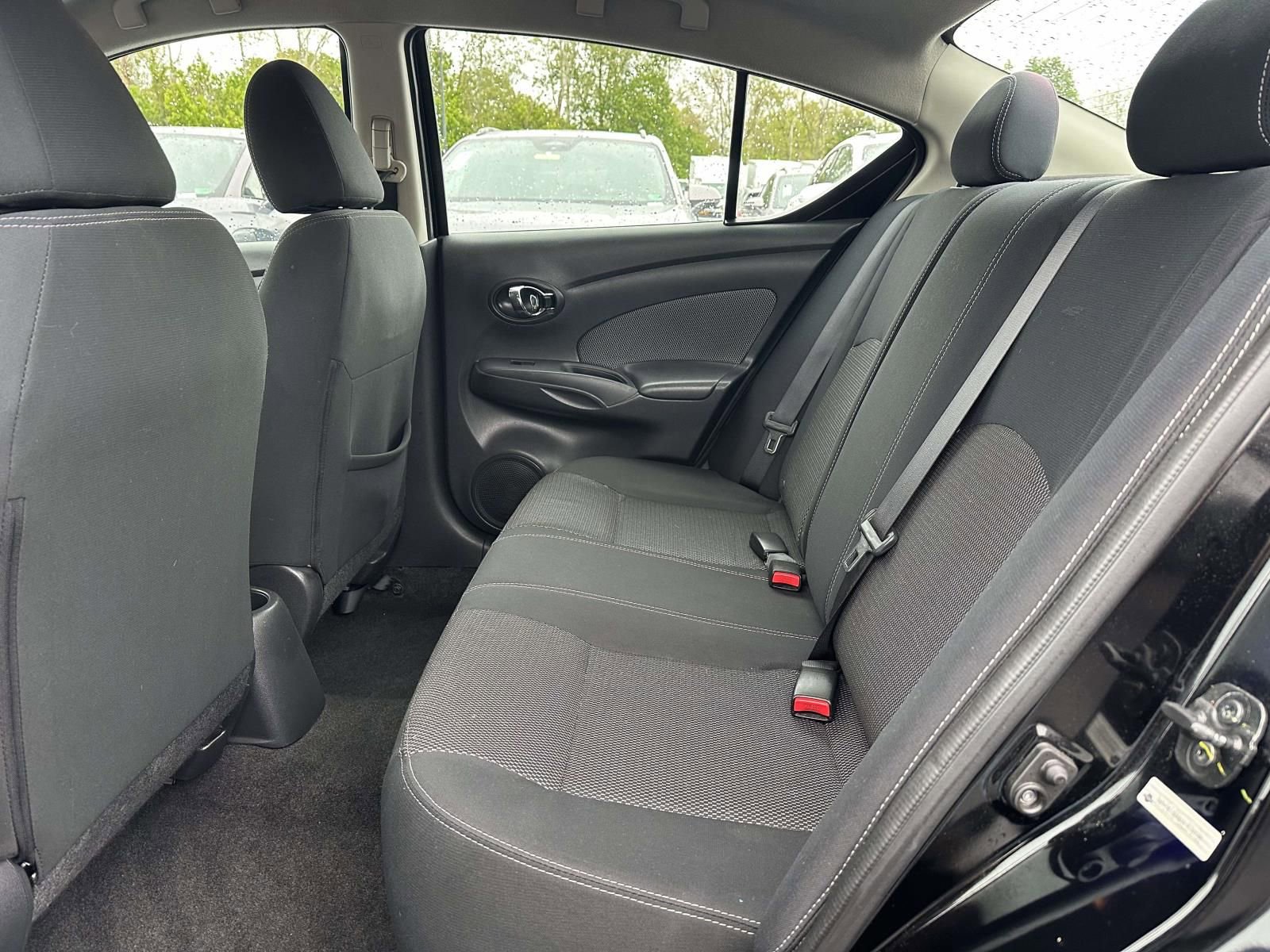 Used 2016 Nissan Versa SV FWD image 23