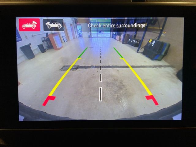 Used 2025 Jeep Wrangler Unlimited Rubicon w/ Technology Group image 22