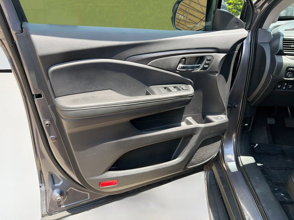 Used 2023 Honda Ridgeline RTL image 19
