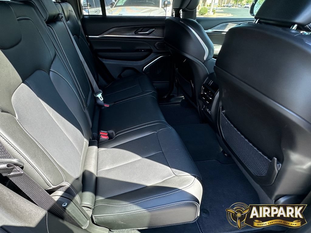New 2025 Jeep Grand Cherokee Overland w/ Adv Protech Group III AWD/4WD image 11