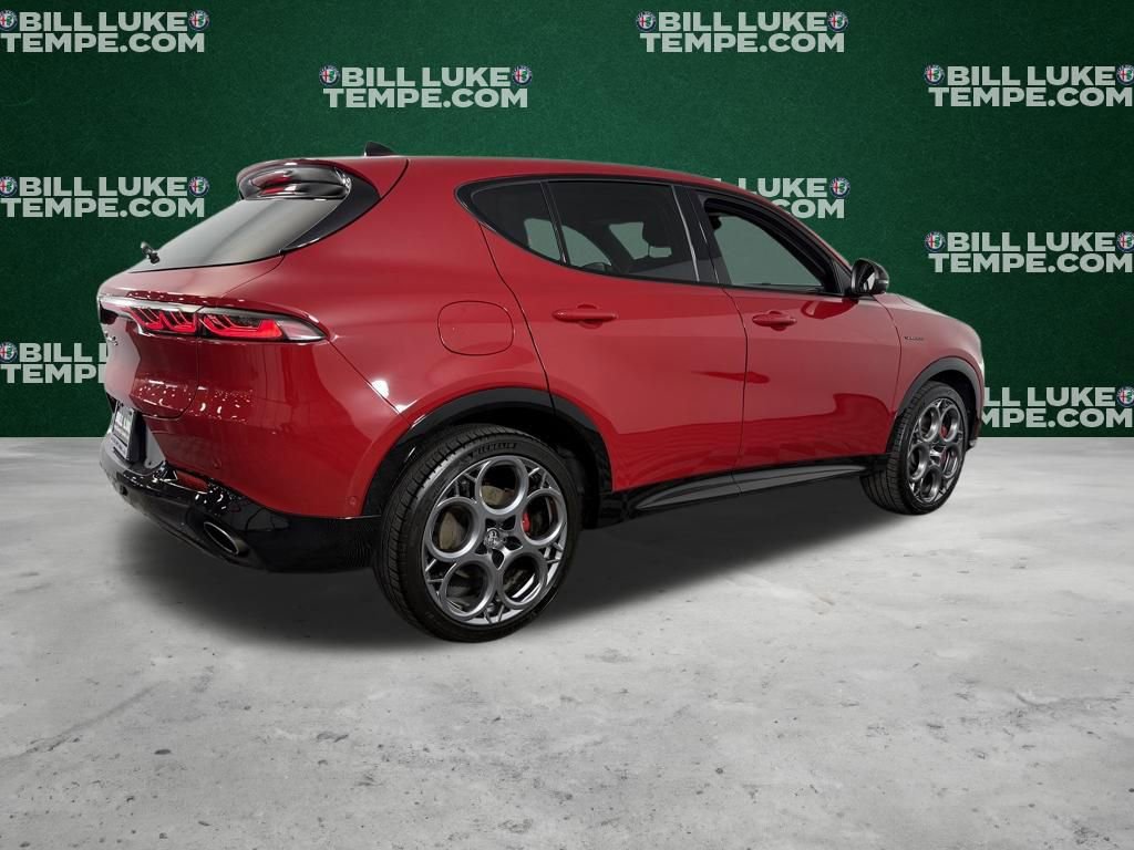 Used 2025 Alfa Romeo Tonale Veloce w/ Premium Package image 7