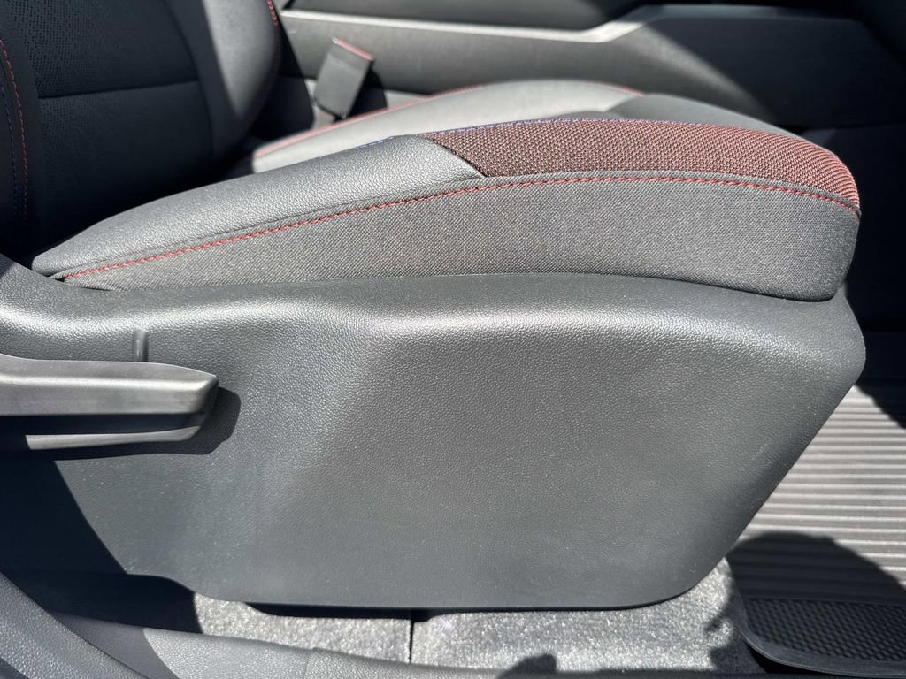 New 2026 Chevrolet Equinox RS w/ Safety and Technology Package image 12