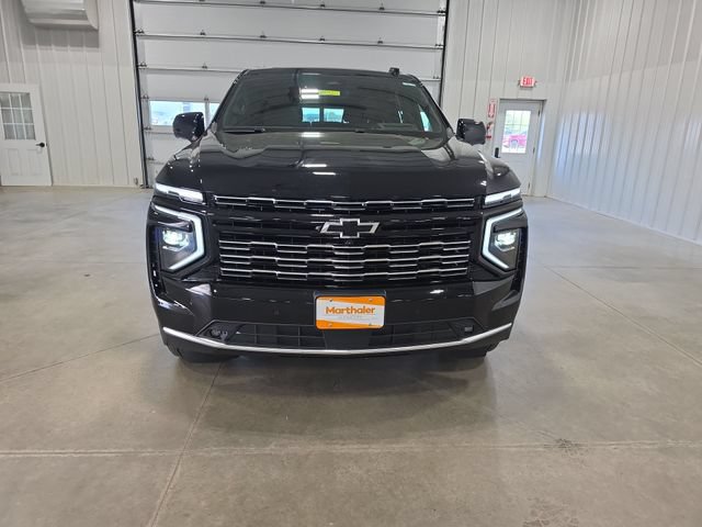 Used 2025 Chevrolet Suburban High Country AWD/4WD image 3