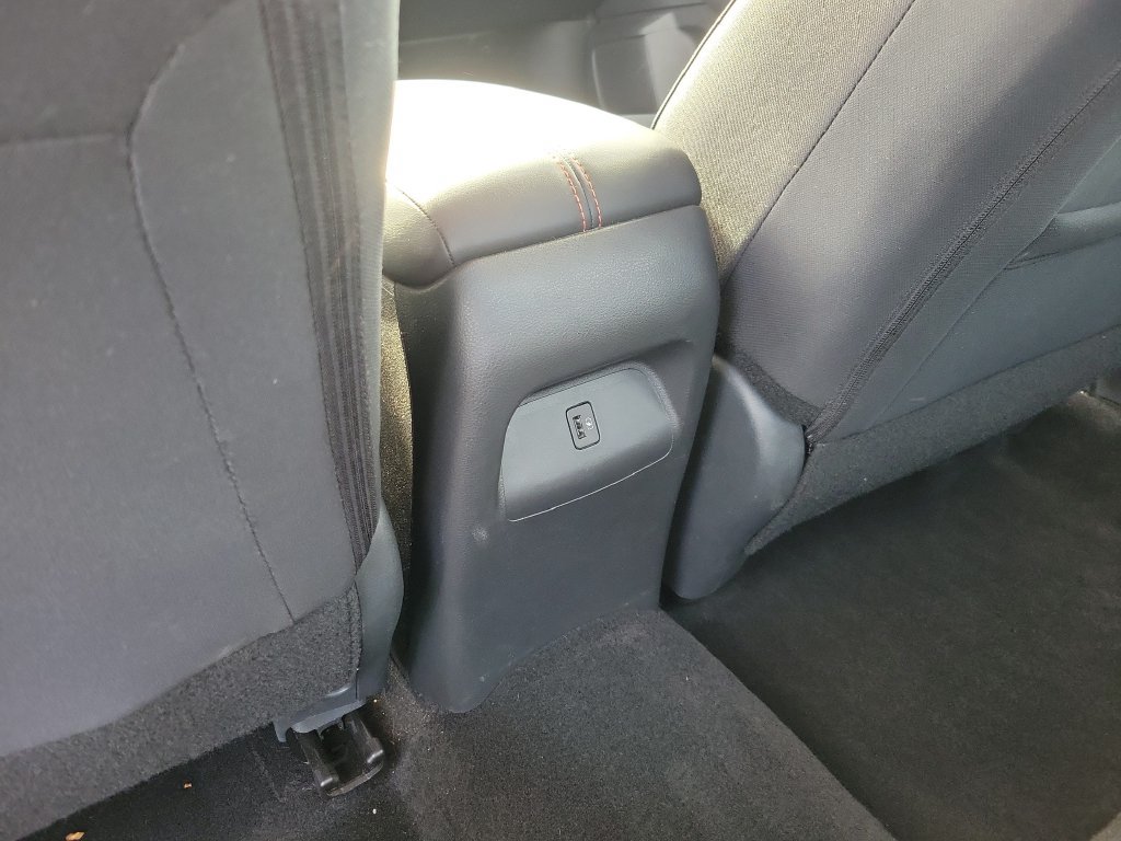 Certified 2025 Nissan Sentra SR FWD image 11